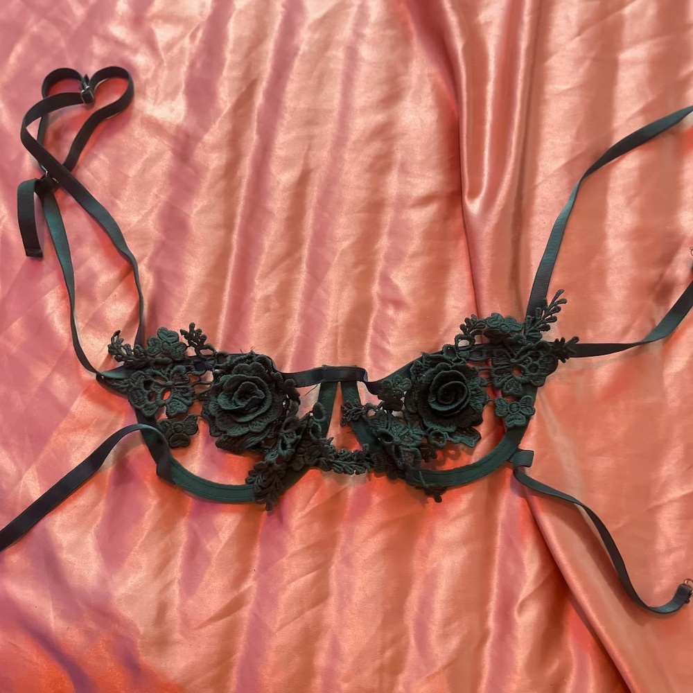 Green flowered cupless bra "(size small0